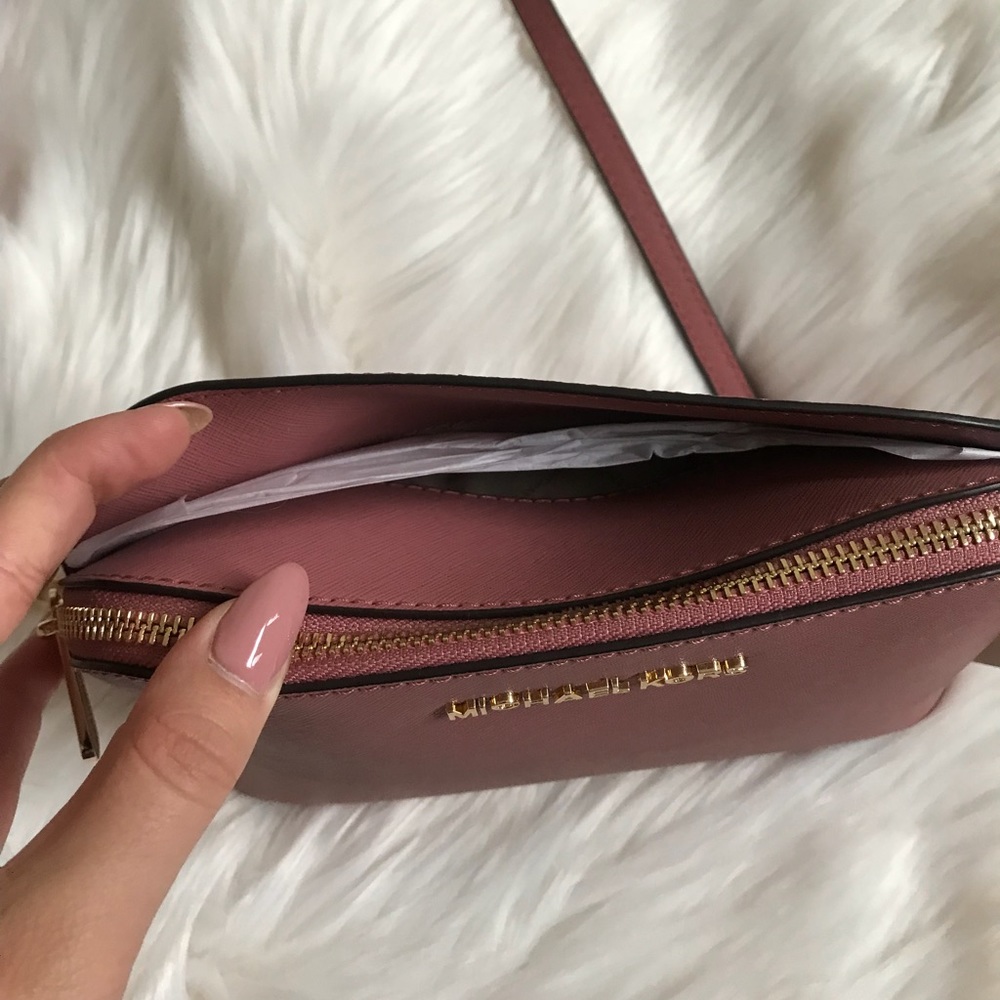 Michael Kors Pink Rose Dome Cindy Crossbody Bag - Picture 4 of 5